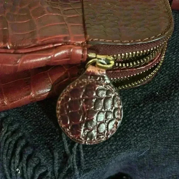 👜Antonio Melani 🇮🇹Large Burgundy Leather Croc Embossed Satchel Handbag - Picture 10 of 13